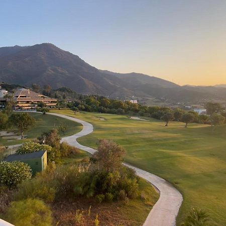 Estepona Penthouse Golfclub Valle Romano Exterior photo